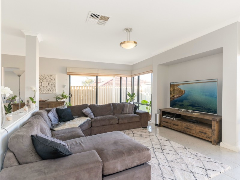 102 Benenden Avenue, Butler WA 6036