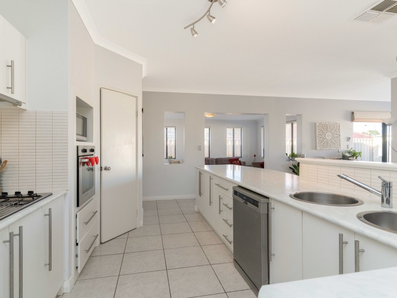 102 Benenden Avenue, Butler WA 6036