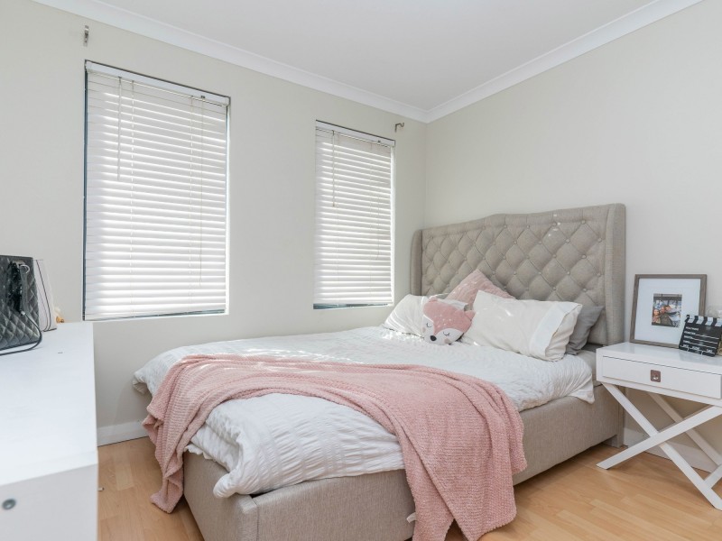 102 Benenden Avenue, Butler WA 6036