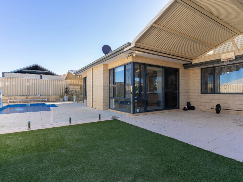 102 Benenden Avenue, Butler WA 6036