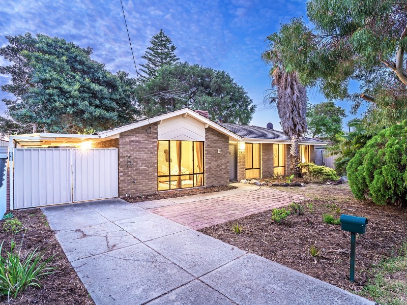4 Burnside Way, Waikiki WA 6169