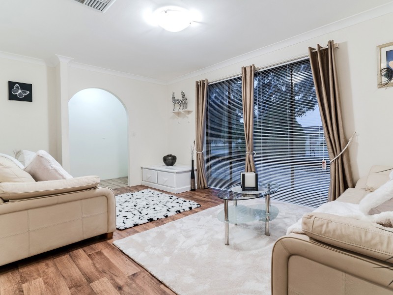 4 Burnside Way, Waikiki WA 6169