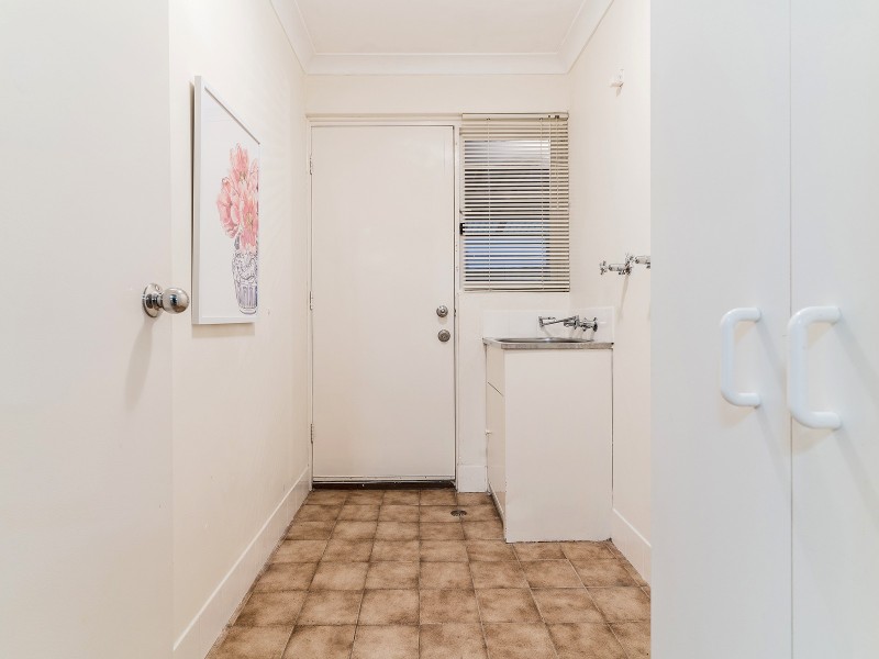 4 Burnside Way, Waikiki WA 6169