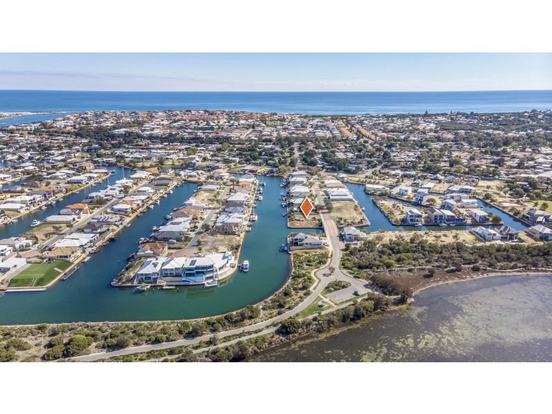 39 Estuary Place, Wannanup WA 6210