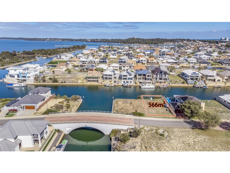 39 Estuary Place, Wannanup WA 6210