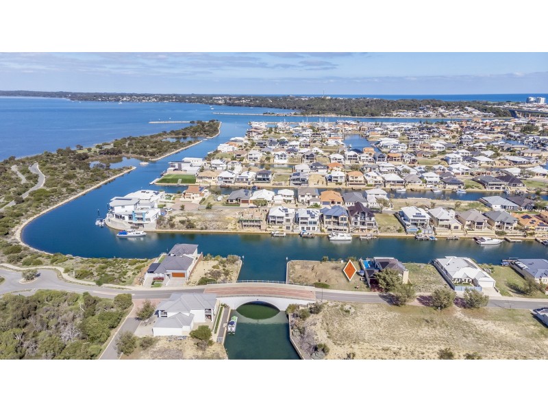 39 Estuary Place, Wannanup WA 6210