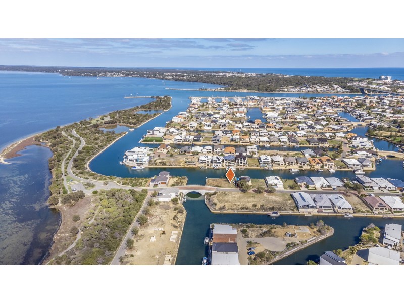 39 Estuary Place, Wannanup WA 6210