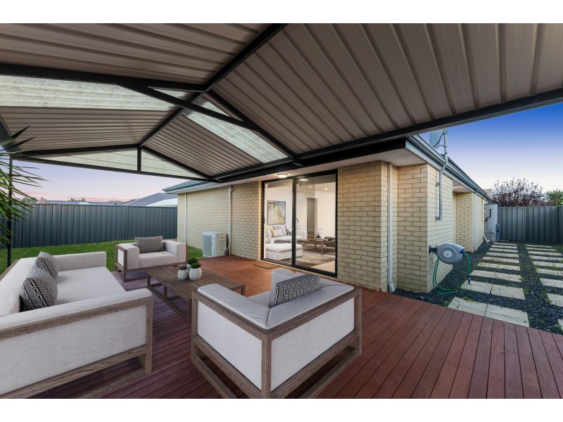 16 Woolly Road, Banksia Grove WA 6031