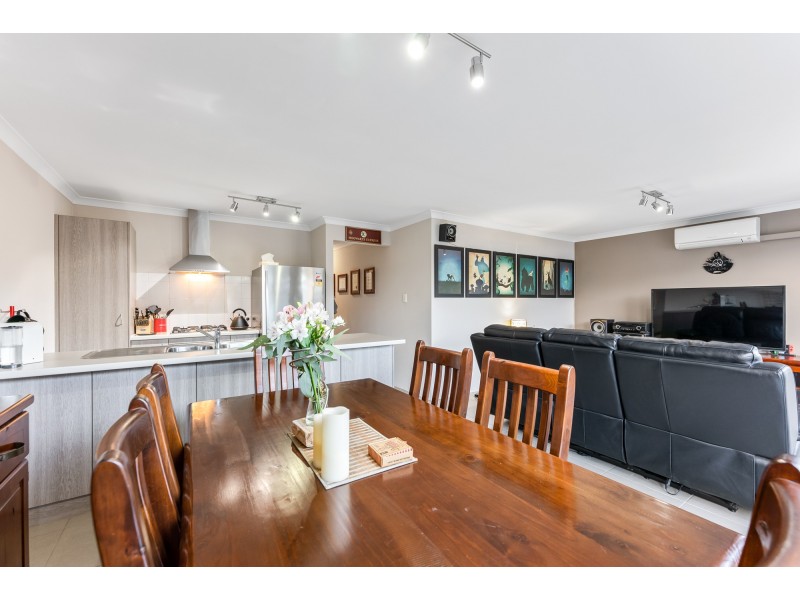 16 Conferta Link, Banksia Grove WA 6031