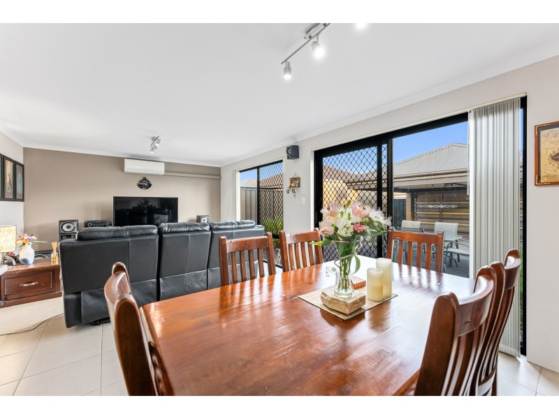 16 Conferta Link, Banksia Grove WA 6031