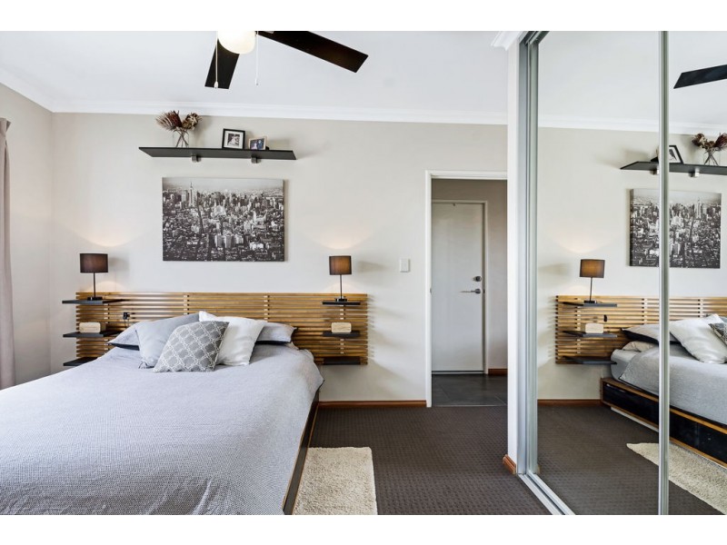 1/12 Willespie Drive, Pearsall WA 6065