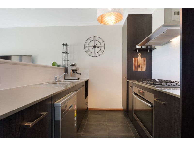 1/12 Willespie Drive, Pearsall WA 6065