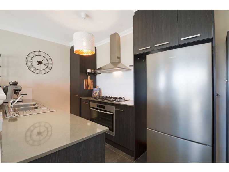 1/12 Willespie Drive, Pearsall WA 6065