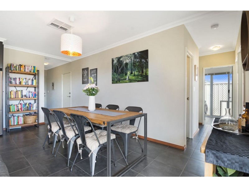 1/12 Willespie Drive, Pearsall WA 6065