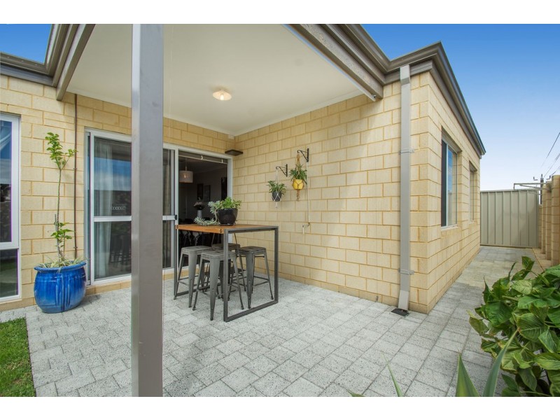 1/12 Willespie Drive, Pearsall WA 6065