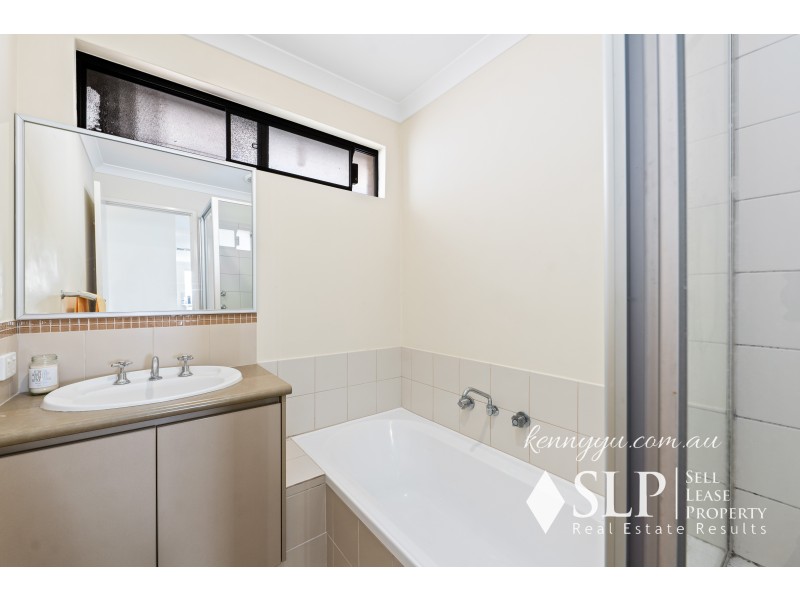 5 Leata Link, Madeley WA 6065