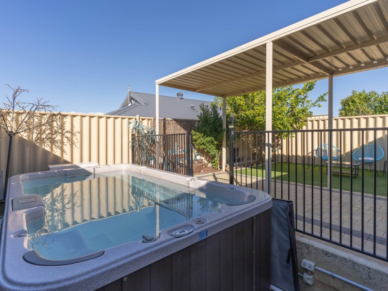 82 Rosegreen Avenue, Butler WA 6036