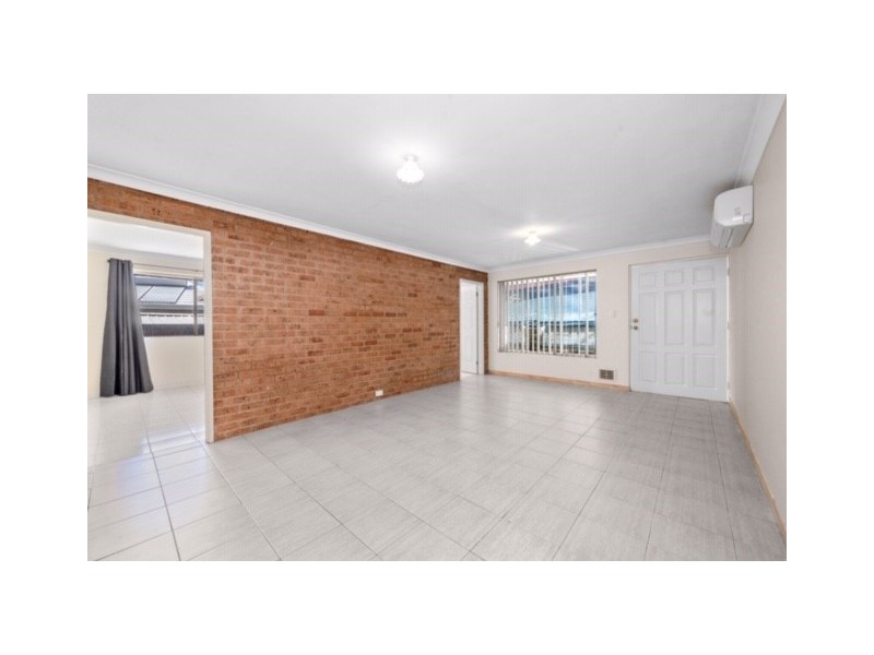 21 Geneff Street, Innaloo WA 6018
