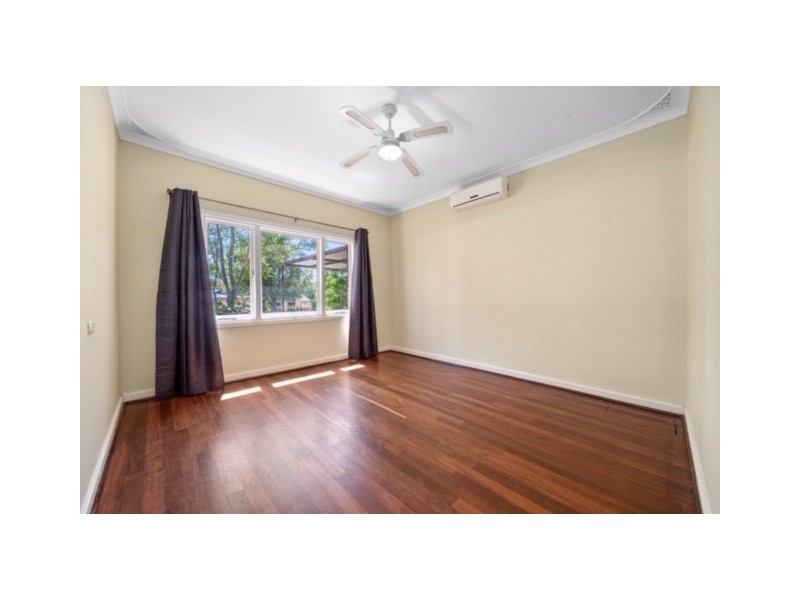 21 Geneff Street, Innaloo WA 6018