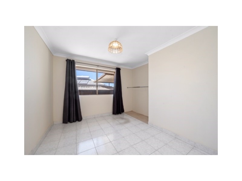 21 Geneff Street, Innaloo WA 6018