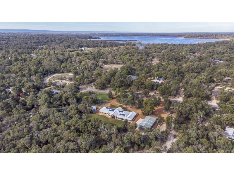 25 Marlock Way, Parklands WA 6180