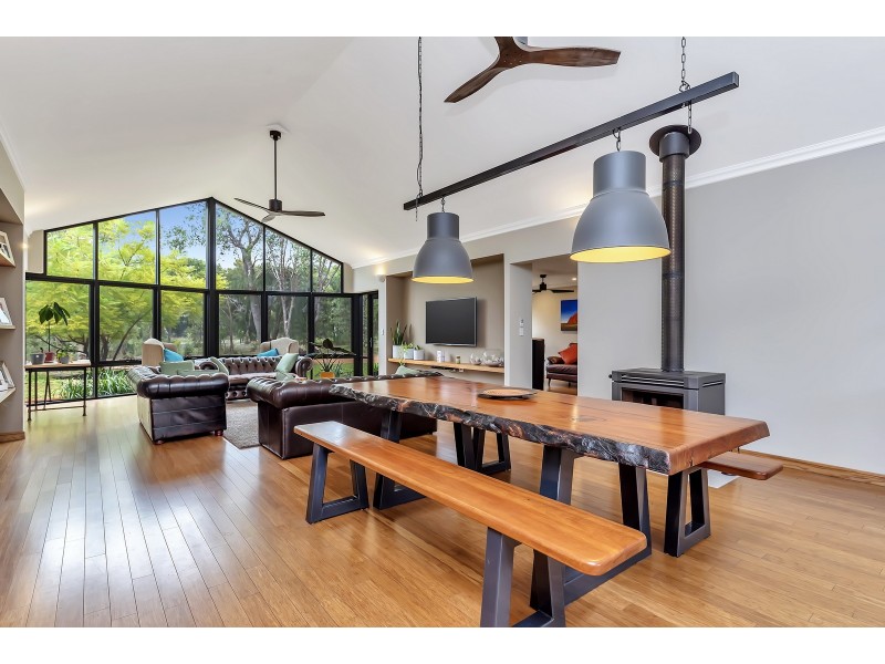 25 Marlock Way, Parklands WA 6180