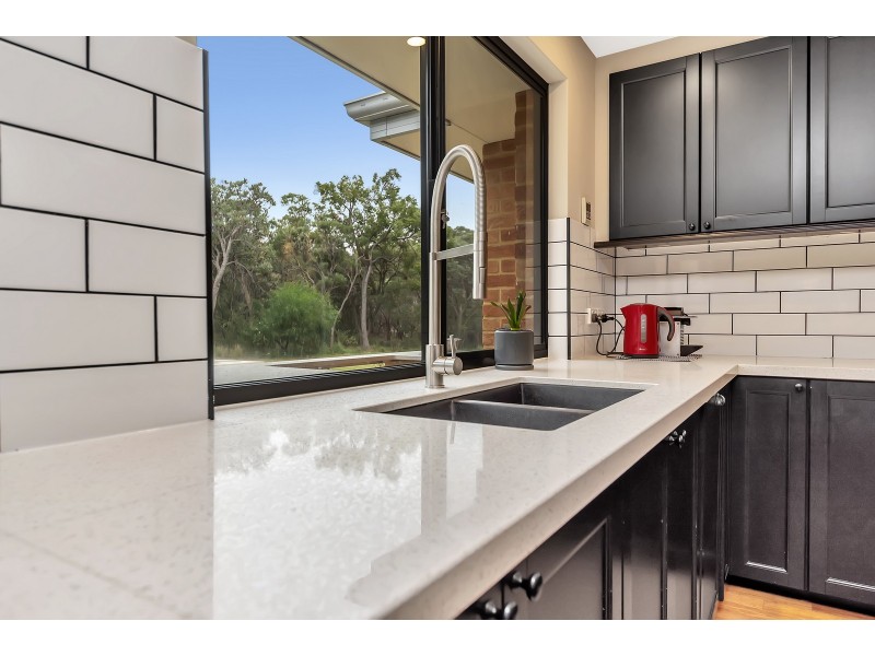 25 Marlock Way, Parklands WA 6180