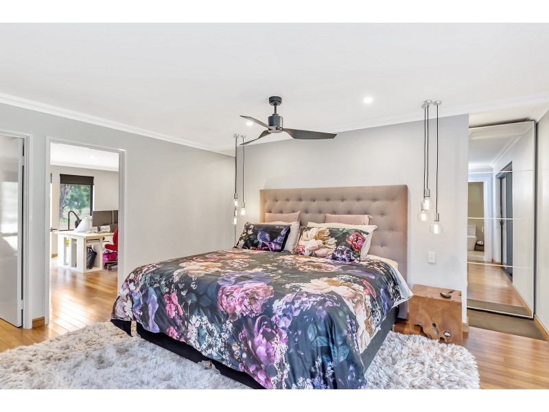 25 Marlock Way, Parklands WA 6180