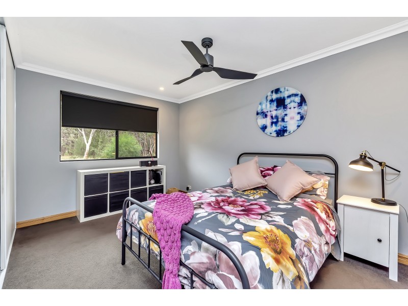 25 Marlock Way, Parklands WA 6180