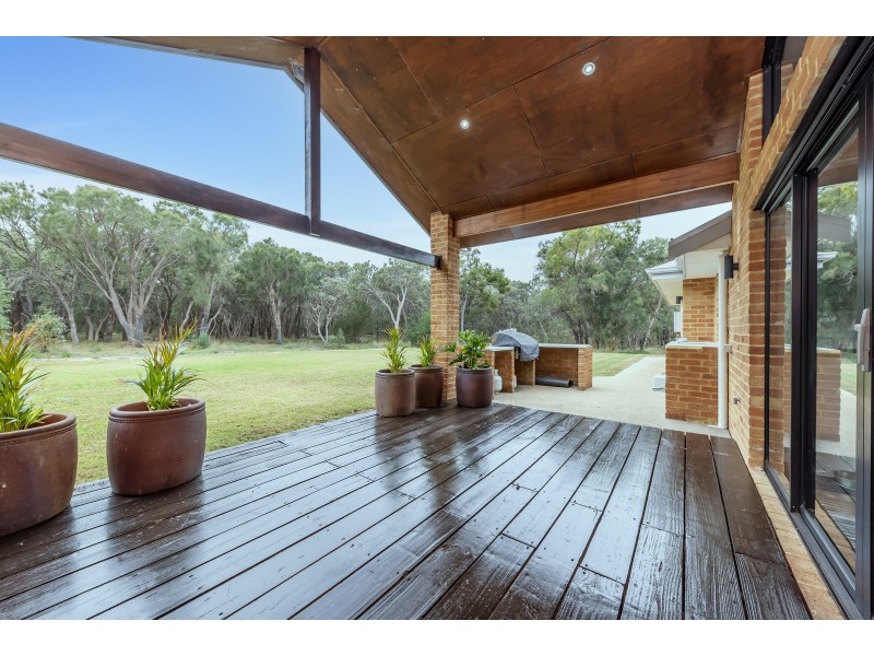 25 Marlock Way, Parklands WA 6180