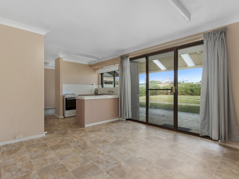 58 Waterton Way, Cooloongup WA 6168