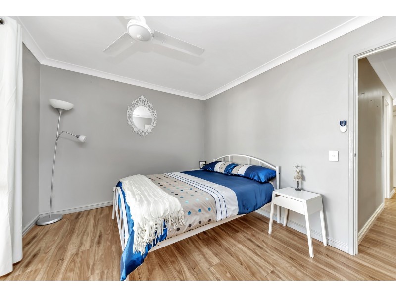 6 Allamanda Way, Halls Head WA 6210