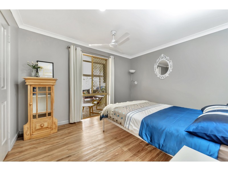 6 Allamanda Way, Halls Head WA 6210