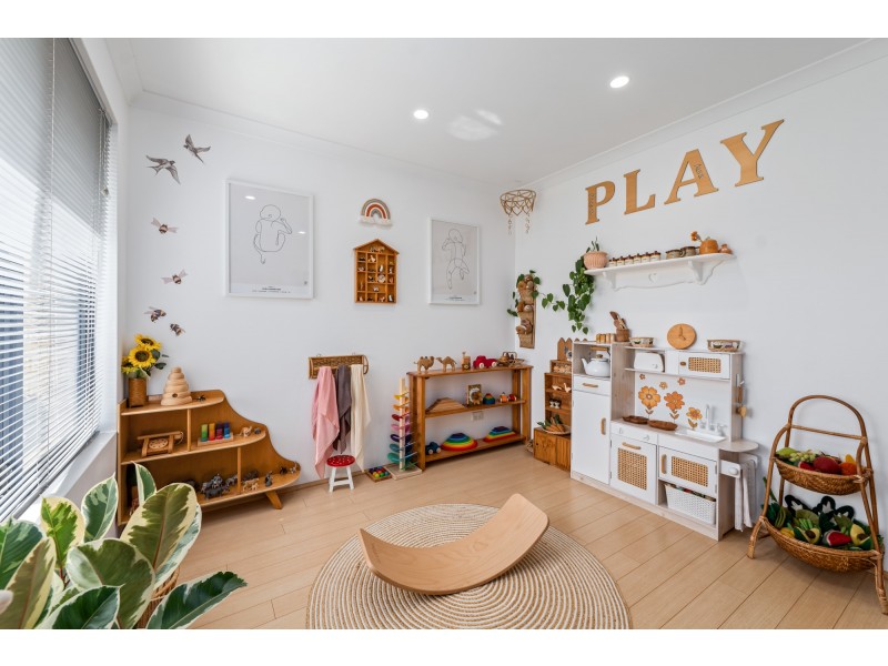 21B Matta Way, Pearsall WA 6065