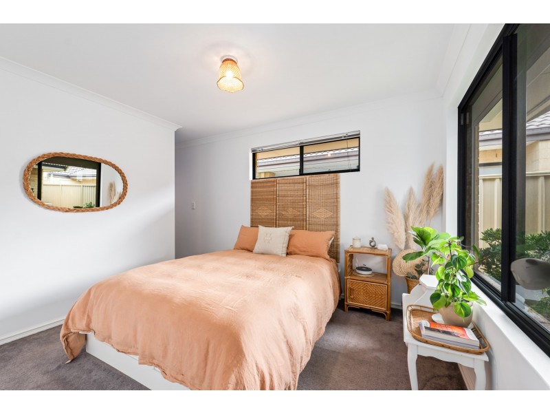 21B Matta Way, Pearsall WA 6065