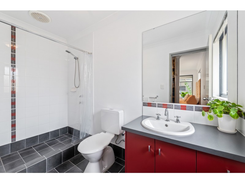 21B Matta Way, Pearsall WA 6065