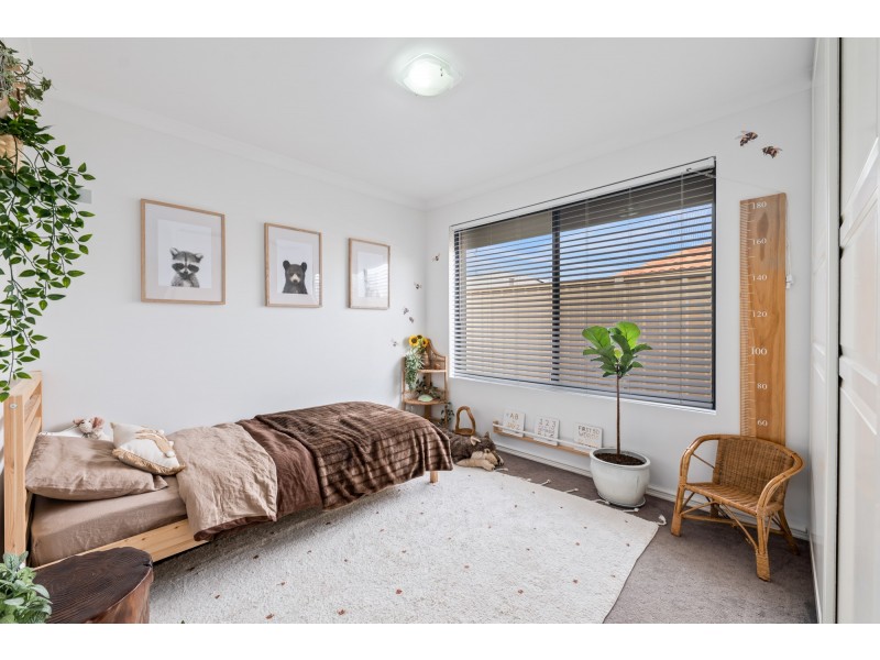 21B Matta Way, Pearsall WA 6065