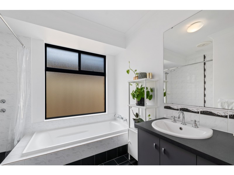 21B Matta Way, Pearsall WA 6065