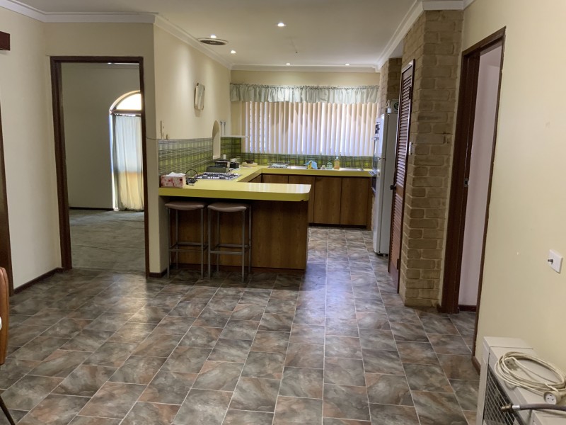 18 Jubilee Avenue, Eden Hill WA 6054