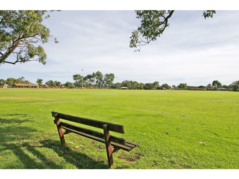 18 Jubilee Avenue, Eden Hill WA 6054