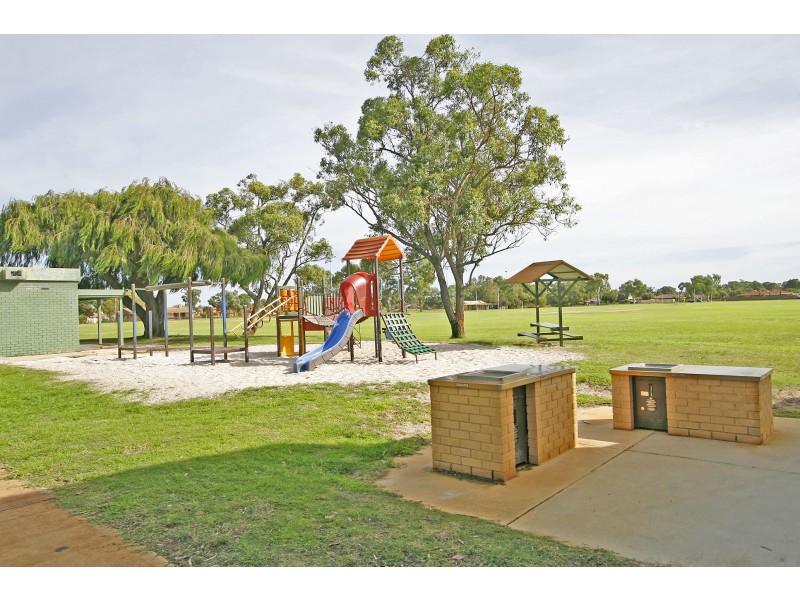 18 Jubilee Avenue, Eden Hill WA 6054