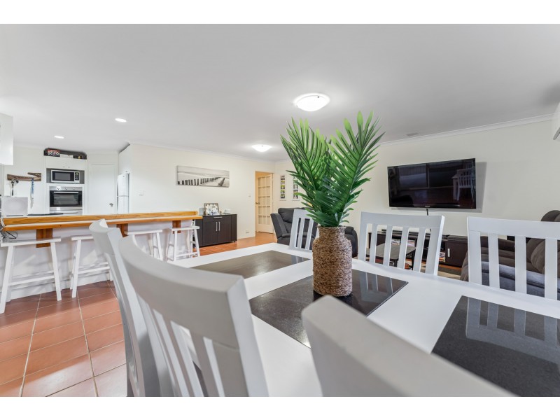 1 Coppice Court, Banksia Grove WA 6031