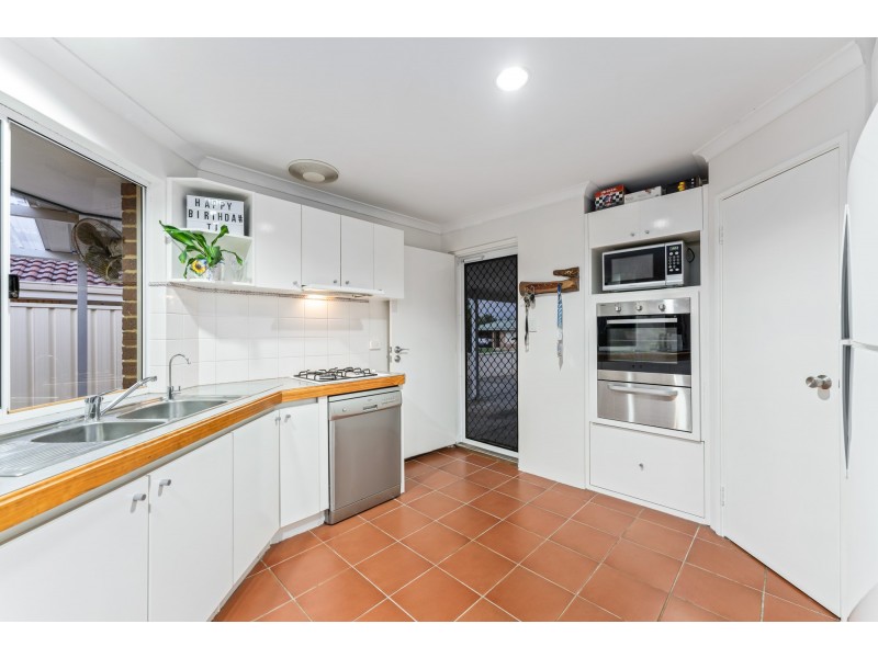 1 Coppice Court, Banksia Grove WA 6031