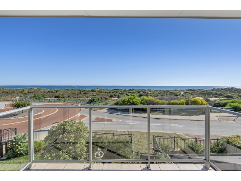 19 Abeona Parade, Madora Bay WA 6210