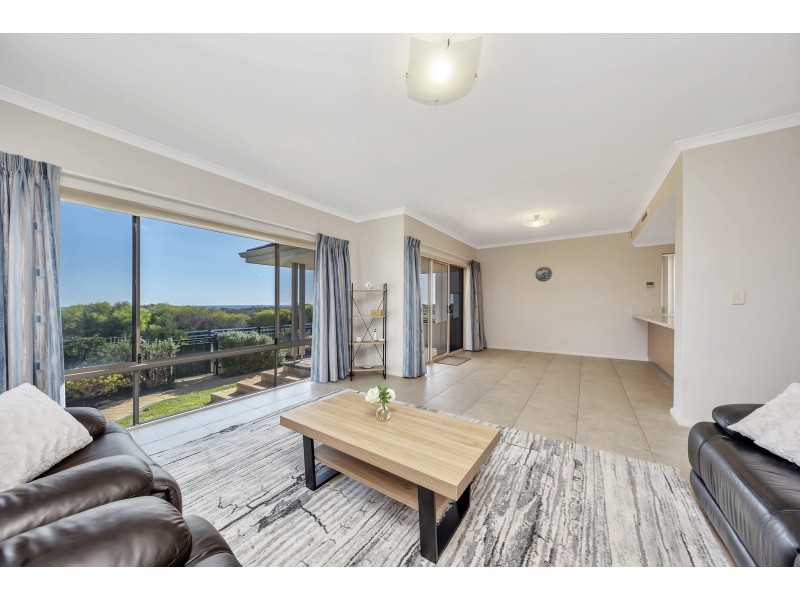19 Abeona Parade, Madora Bay WA 6210