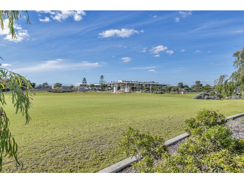 46 Mallina Crescent, Golden Bay WA 6174