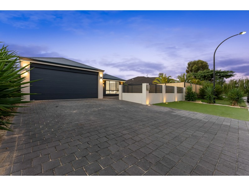 30 Rocklands Loop, Carramar WA 6031