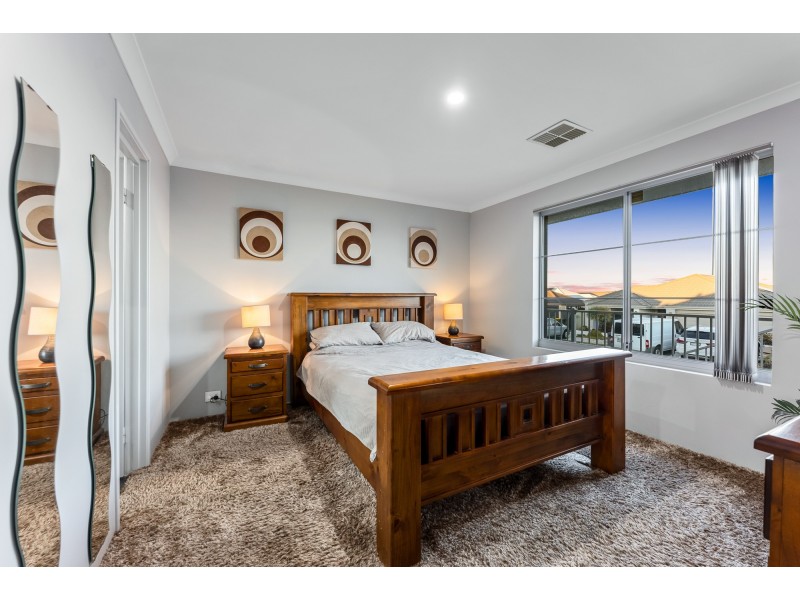 9 Astrolux Court, Banksia Grove WA 6031