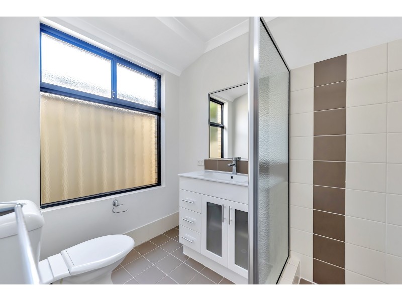 4 Regia Pass, Madora Bay WA 6210