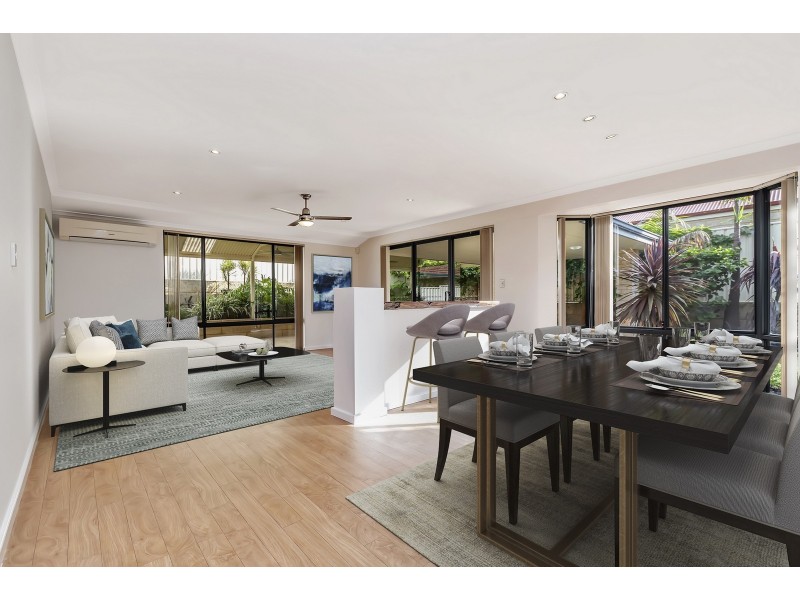 4 Regia Pass, Madora Bay WA 6210